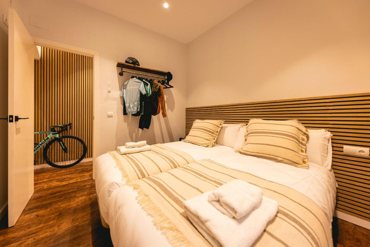 Bravissimo Ferreries, 3-Bedroom Apartment Girona Bagian luar foto